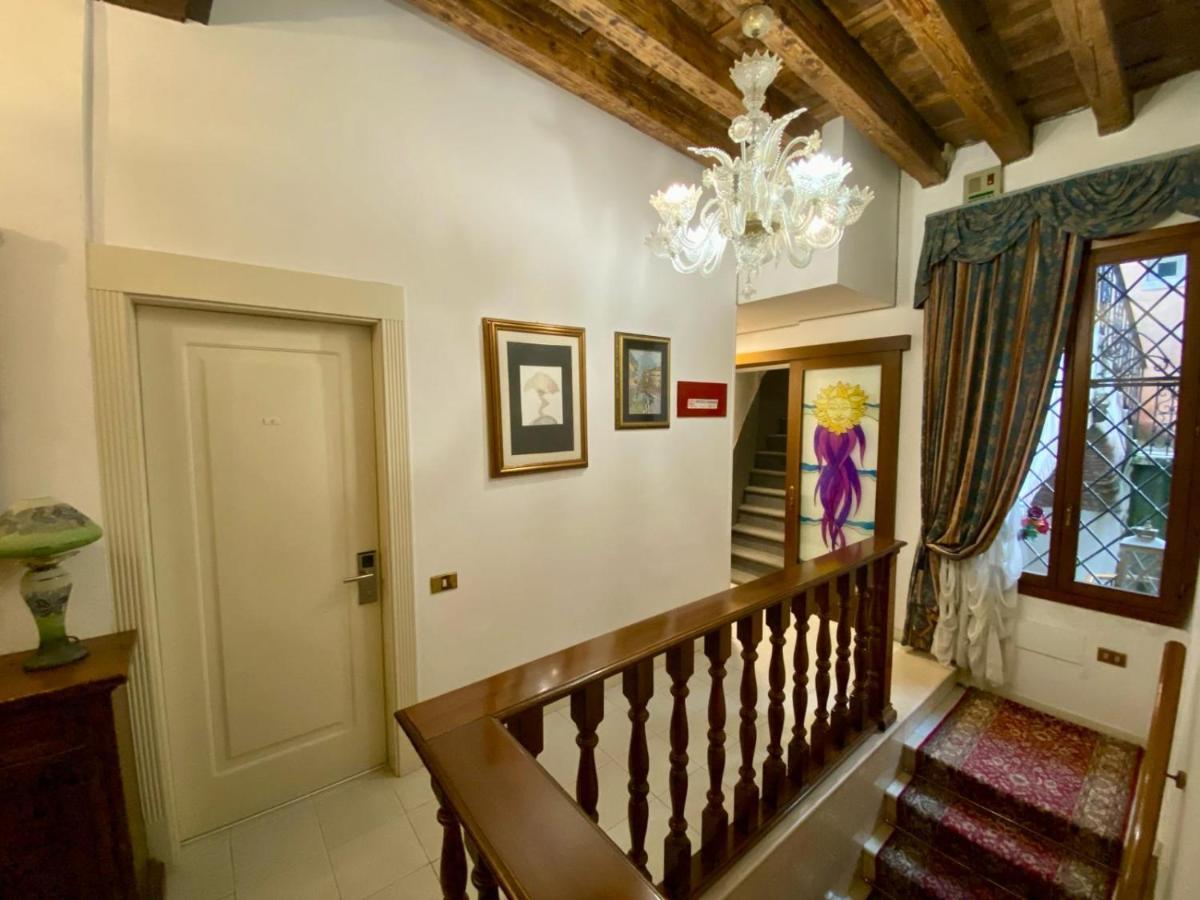 Hotel Bridge Venezia Esterno foto