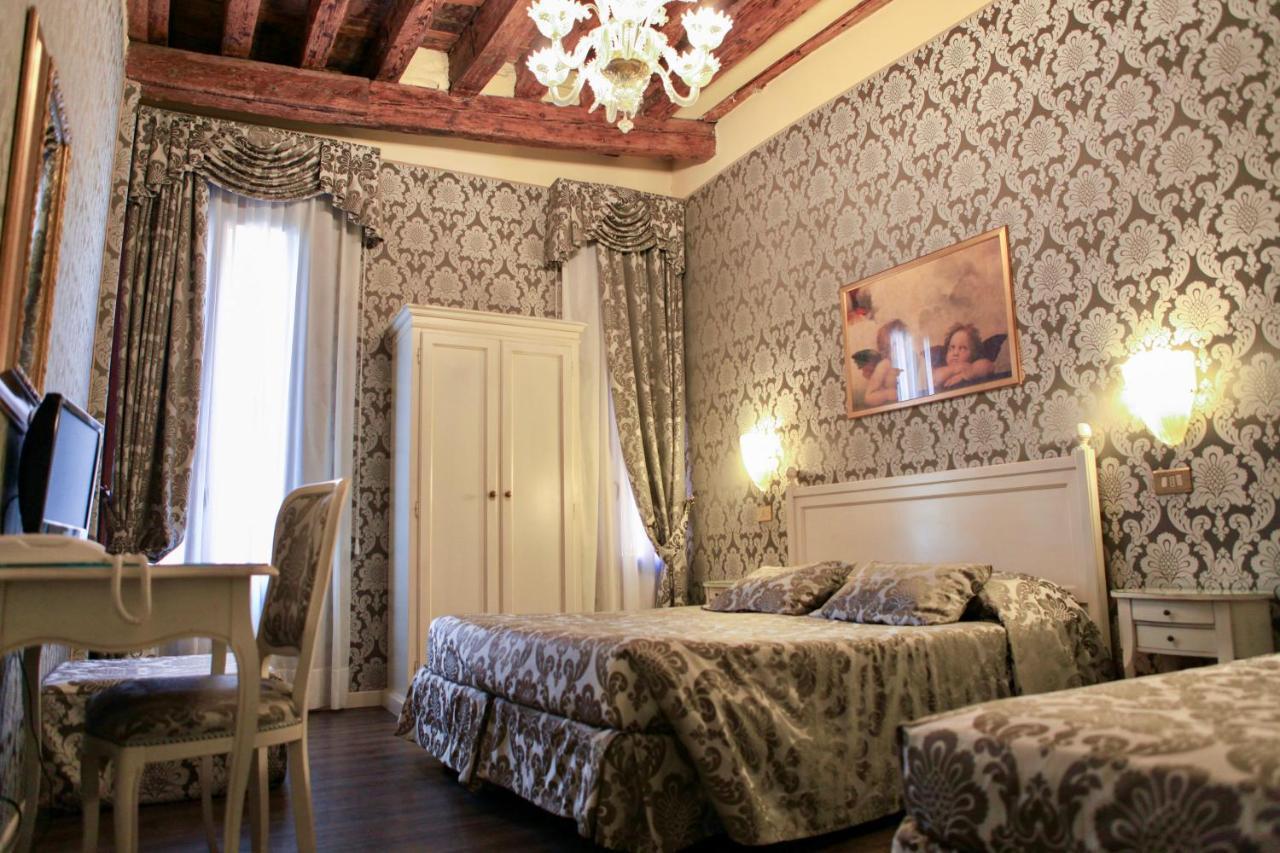 Hotel Bridge Venezia Esterno foto