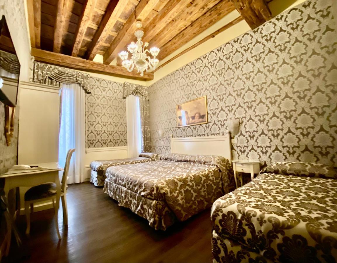 Hotel Bridge Venezia Esterno foto
