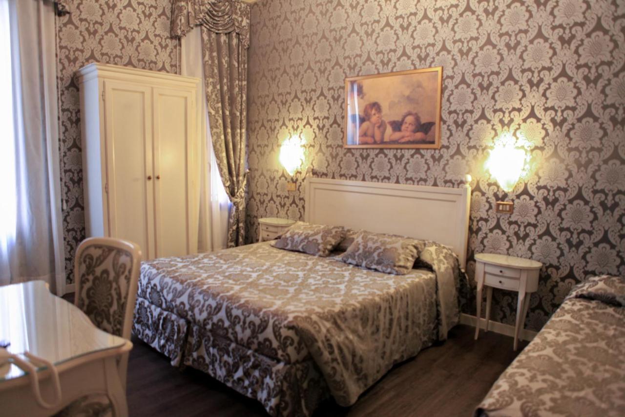 Hotel Bridge Venezia Esterno foto
