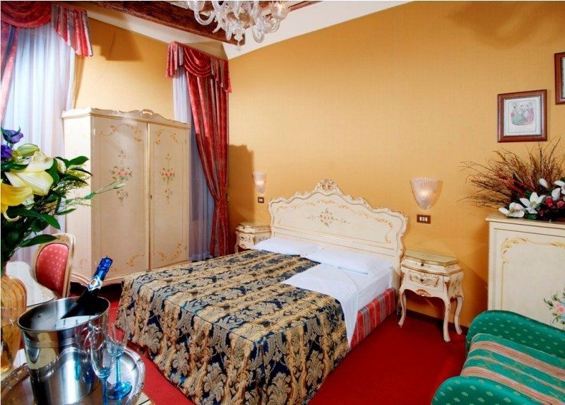 Hotel Bridge Venezia Esterno foto